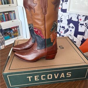 NIB Unicorn Sold Out Limited Edition Tecovas Annie Horses 8.5B